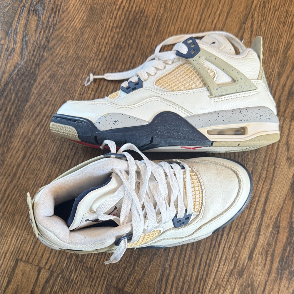 Air Jordan 4 ‘Midnight Navy